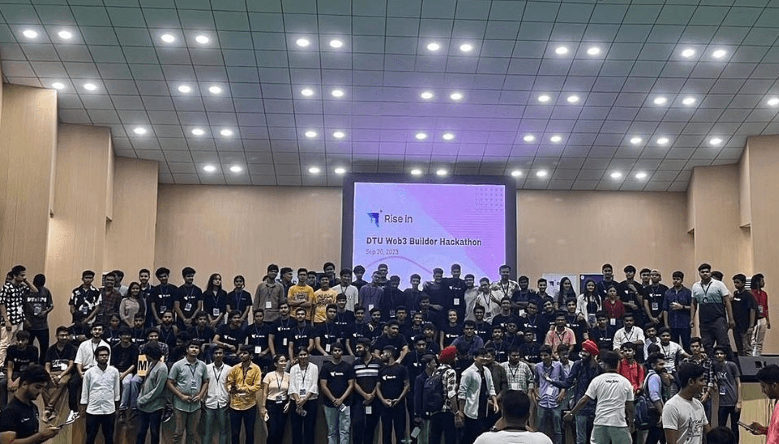 Project showcase DTU Blockchain and Web3 Hackathon: 3D NFT Marketplace Powered by AI